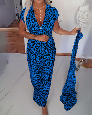 Robe élégante à imprimé léopard et col en V