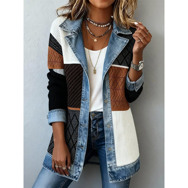 Ylva – Trendig jacka med denimdetaljer i modern design