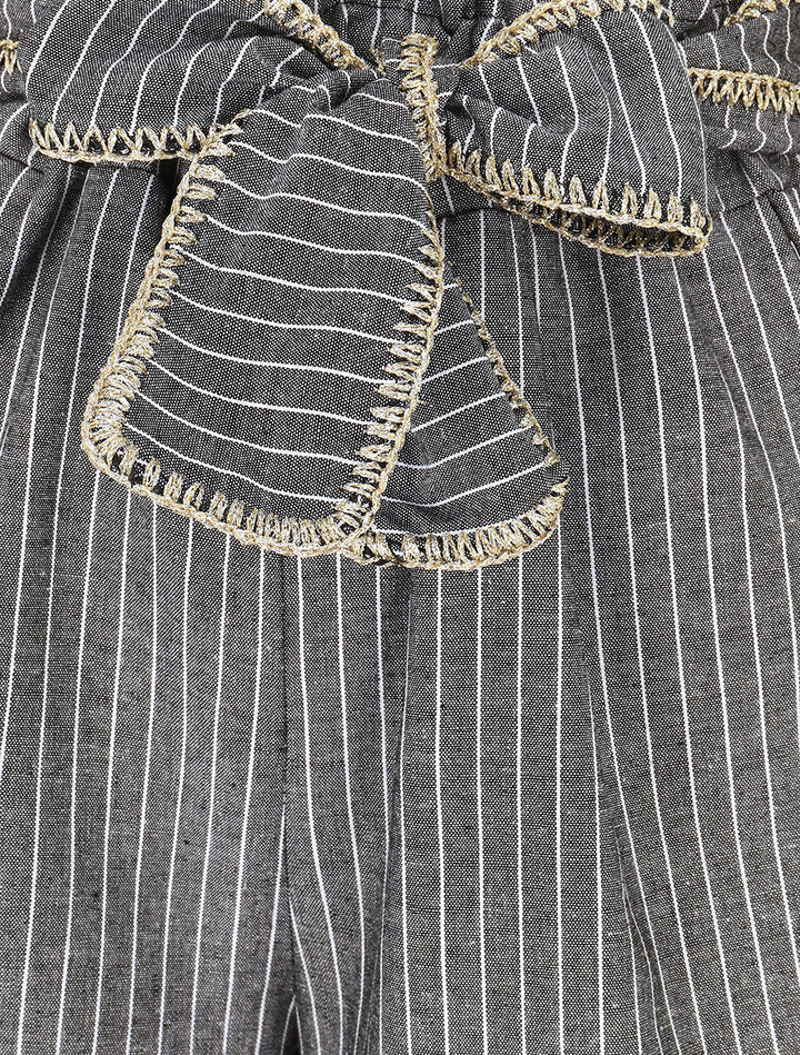 Pantalon ample à rayures et ceinture fantaisie - Gris